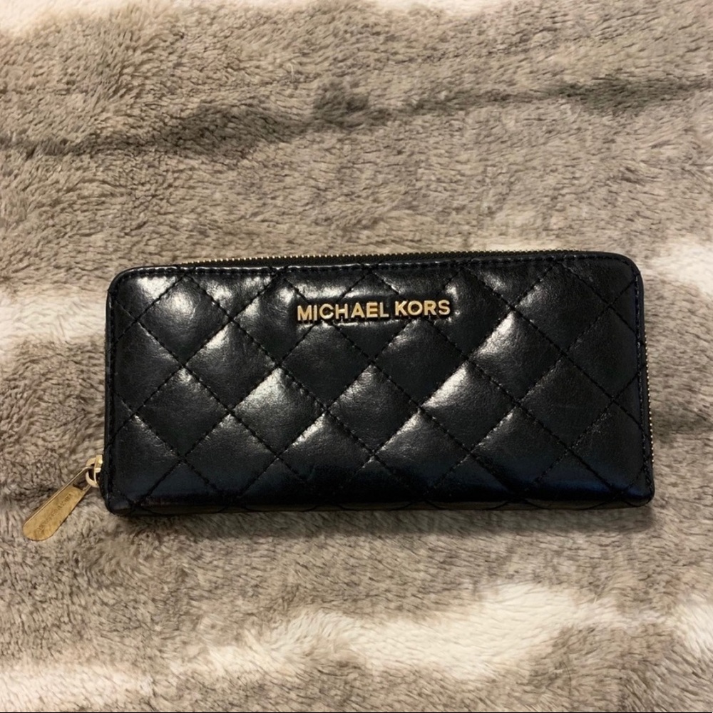 Michael Kors Leather Wallet